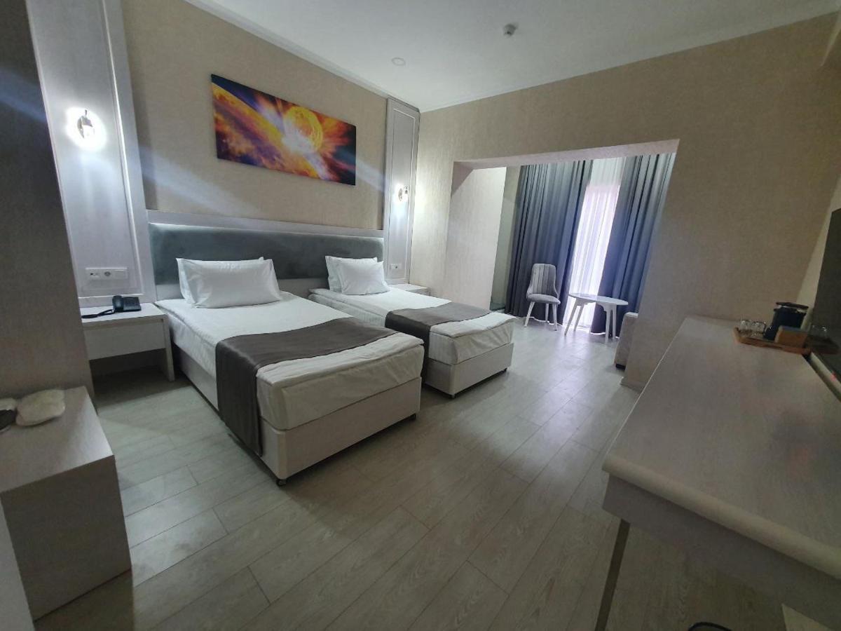Moffah Grand Hotel Tashkent Esterno foto