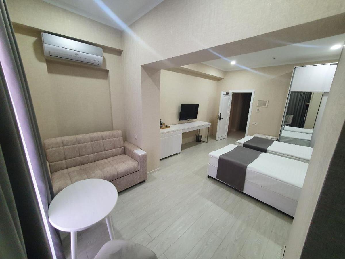 Moffah Grand Hotel Tashkent Esterno foto